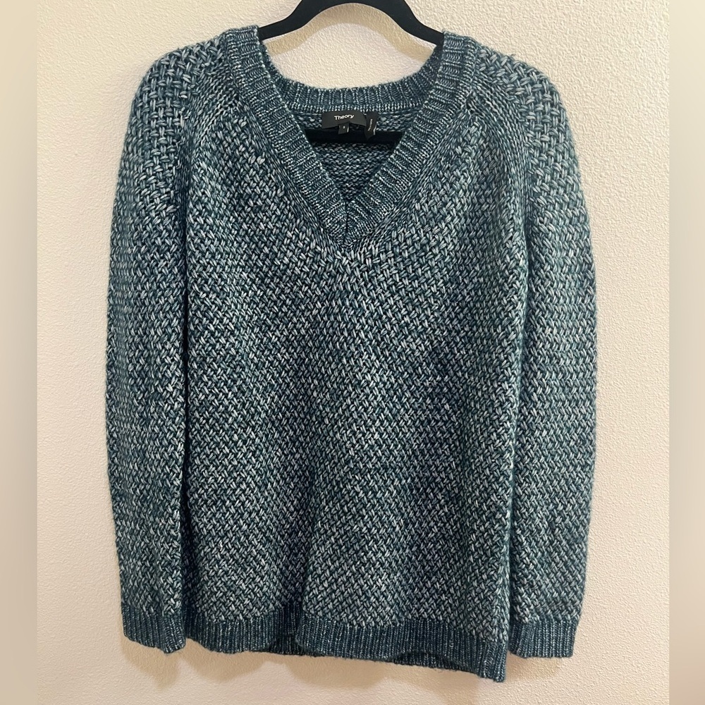 Theory Wool Cotton Blend V Neck Pullover Sweater